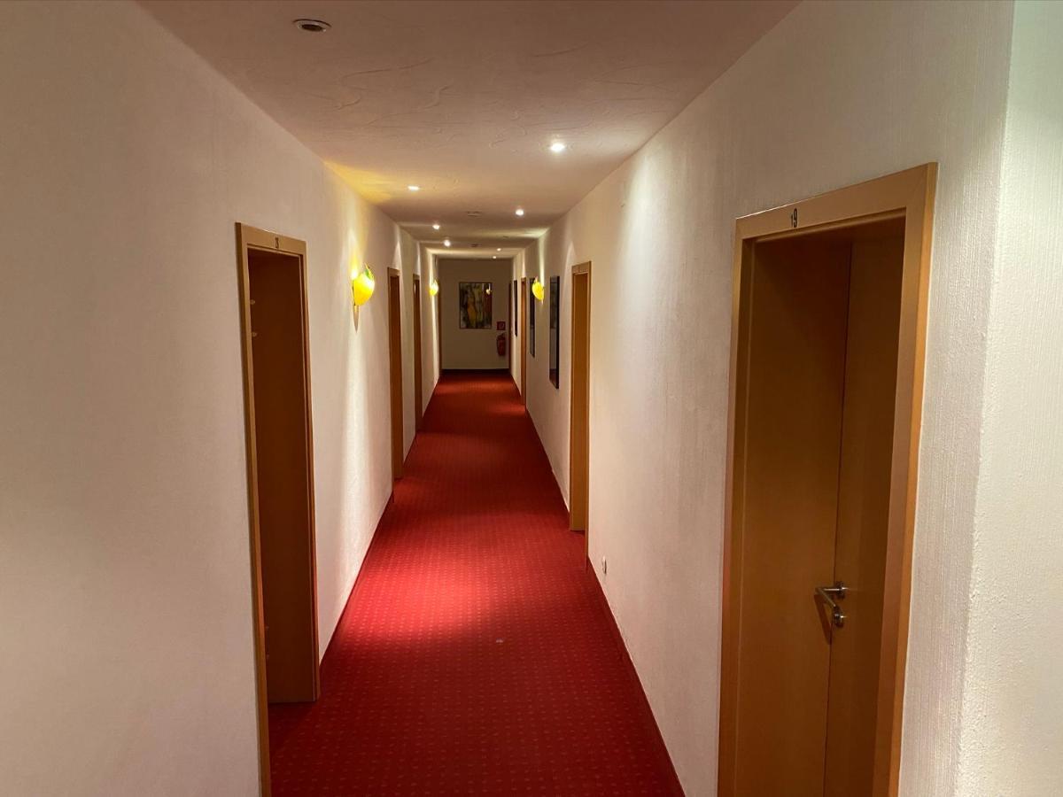 Hotel Friedenseiche Neukirchen-Vluyn Exterior photo
